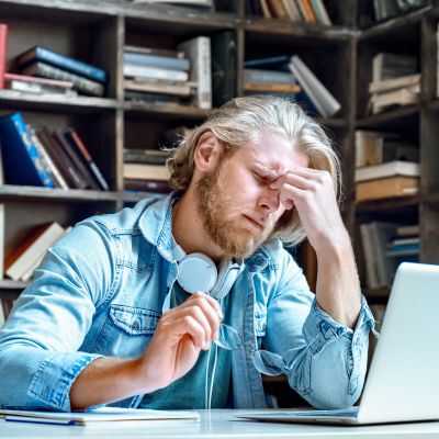 Symptome für Weitsichtigkeit (Hyperopie) Symptome für Weitsichtigkeit (Hyperopie)